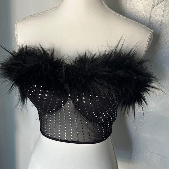 SHEIN Other - SHEIN Black Feathered Sequin Bra